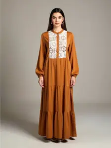 Robe Broderie